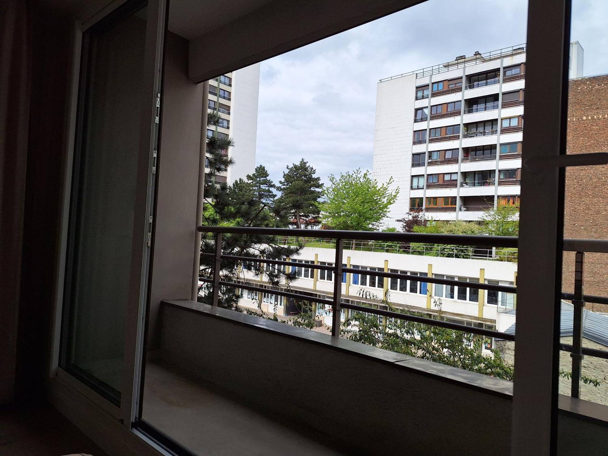 Chic Parisian Studio Retreat Bright Spacious And Secure Parking Zewnętrze zdjęcie