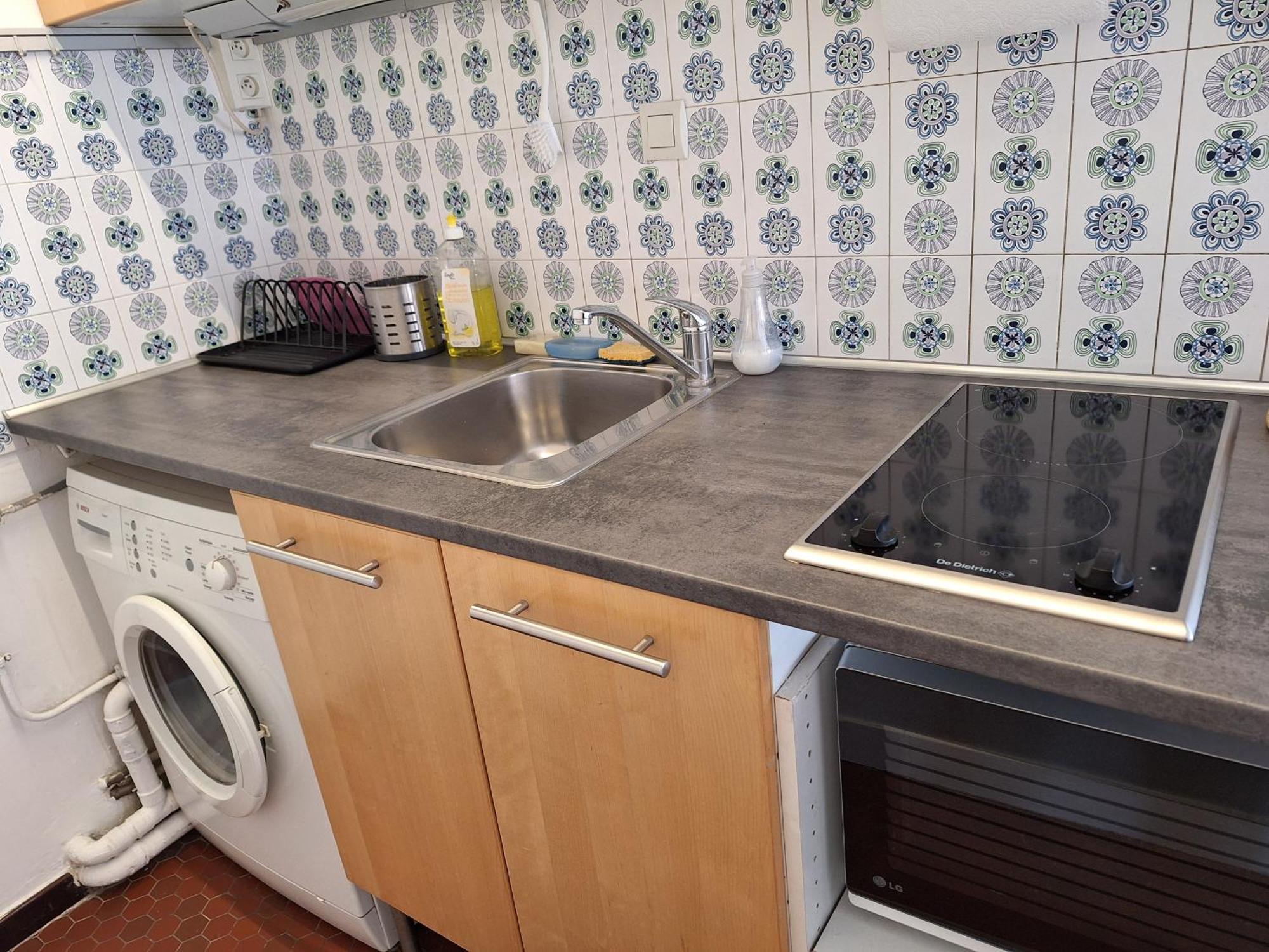 Chic Parisian Studio Retreat Bright Spacious And Secure Parking Zewnętrze zdjęcie